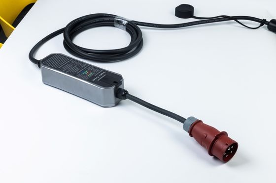 Mode2 IEC62196 400V 3-Phase 32A 22kw 2-In-1 Ev Car Fast Charger Type2 Home